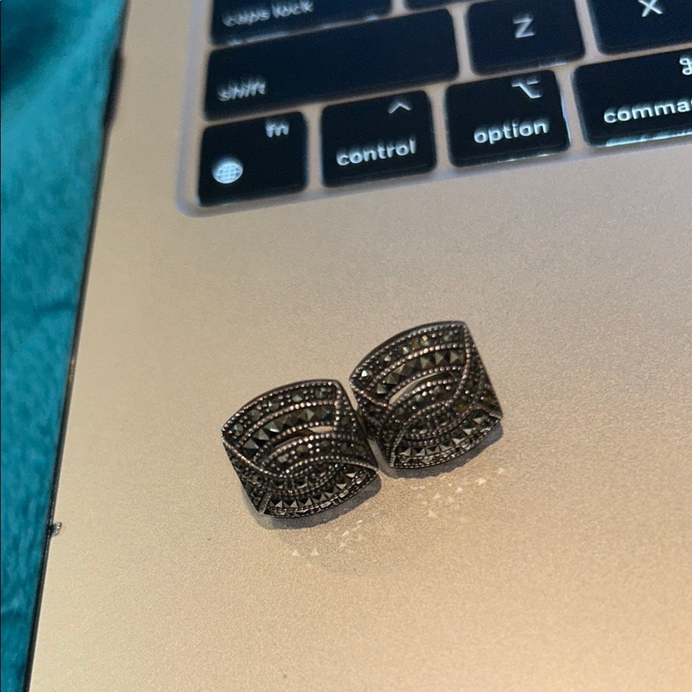 Elegant Black Stud Earrings